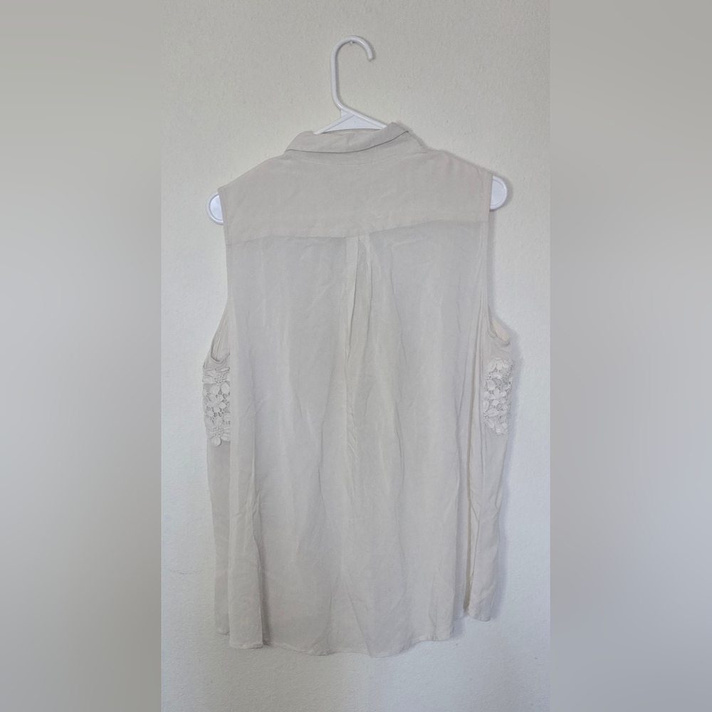 Cato Woman Lace Sleeveless Business Casual Blouse Button Front 18/20W Plus - Picture 2 of 5